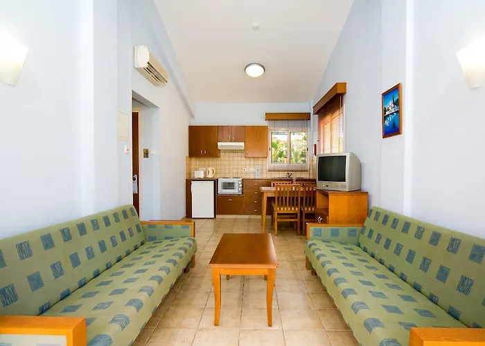 Tasia Maris Gardens Aparthotel 3*