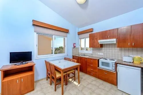 Tasia Maris Gardens 아파트호텔 아이아 나파