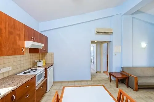 Tasia Maris Gardens 아파트호텔 3*